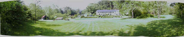 Dad's House Panorama.jpg (102149 bytes)