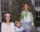 109-1000 IMG : 2000, Alison, Amy, Christmas, Leslie