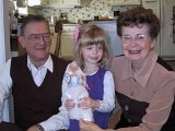 110-1051 IMG : 2000, Alison, Ann, Christmas, Ernie