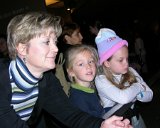 E8700-20041126-DSCN0686  Thanksgiving 2004 with Akers in DC Lois, Alison and Kelley at Smithsonian : 2004, Alison, Kelly, Lois, Smithsonian, Thanksgiving