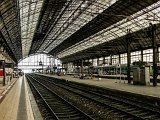 E8700-20060615-DSCN3267 : 2006, France, Paris, Paris Reprise, _highlights_, _year_, train station