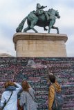 Madrid - Puerta del Sol - Before I Die...  Before I Die I Want To... Almost everything we want to do before you die has to do with values.  Why not continue to promote the causes that matter to us then?   Bell Legacy Solidarity  Antes de Morir Quiero… Casi todo lo que queremos hacer antes de morir tiene que ver con valores.  Por qua no seguir promoviendo las causas que nos importan despues?  Campana Legado Solidario : 2015, Madrid, Puerta del Sol, Spain