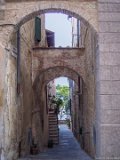 100 0027 : 2004, Bowen pix, Civita, Italy, Tuscany