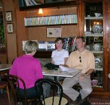 E8700-20041006-DSCN0283  Italy Montepulciano  Lois Teresa Hal Cafe Polizano : 2004, Hal, Italy, Lois, Montepulciano, Teresa, Tuscany