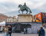 Madrid - Puerta del Sol - Before I Die...  Before I Die I Want To... Almost everything we want to do before you die has to do with values.  Why not continue to promote the causes that matter to us then?   Bell Legacy Solidarity  Antes de Morir Quiero… Casi todo lo que queremos hacer antes de morir tiene que ver con valores.  Por qua no seguir promoviendo las causas que nos importan despues?  Campana Legado Solidario : 2015, Madrid, Puerta del Sol, Spain, _highlights_